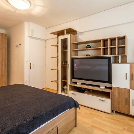 Modern Apartment Near The Beach And Center Of Split Ngoại thất bức ảnh