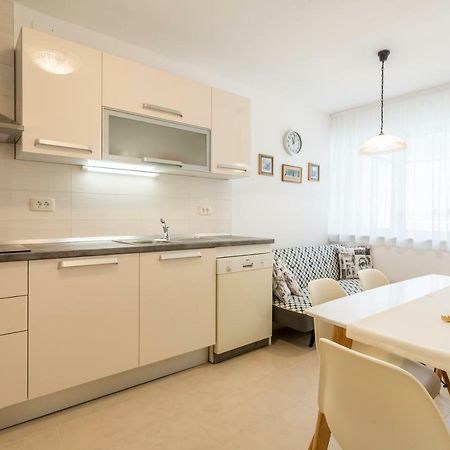 Modern Apartment Near The Beach And Center Of Split Ngoại thất bức ảnh