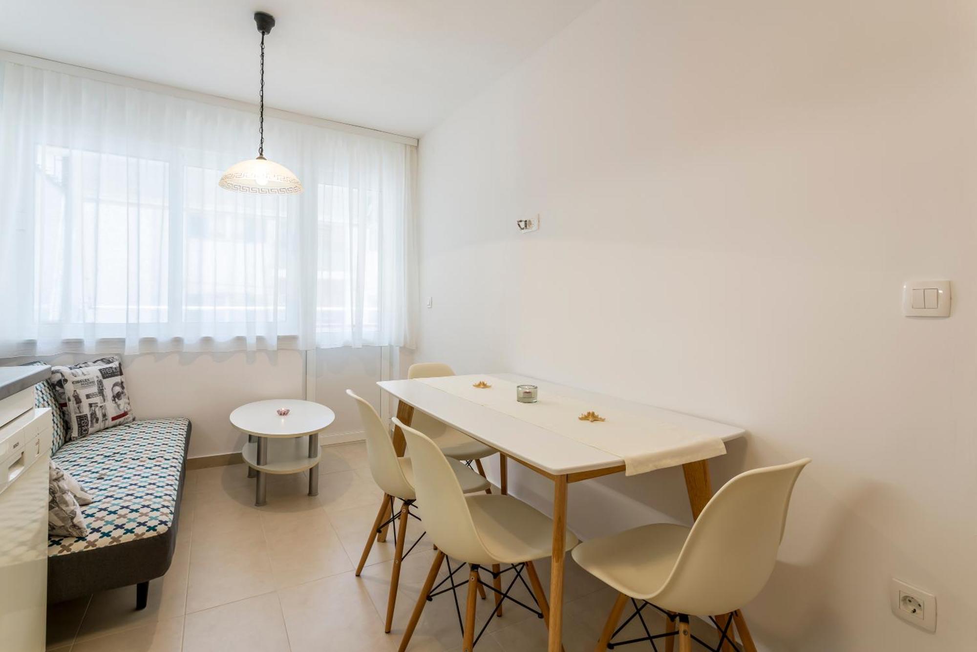 Modern Apartment Near The Beach And Center Of Split Ngoại thất bức ảnh