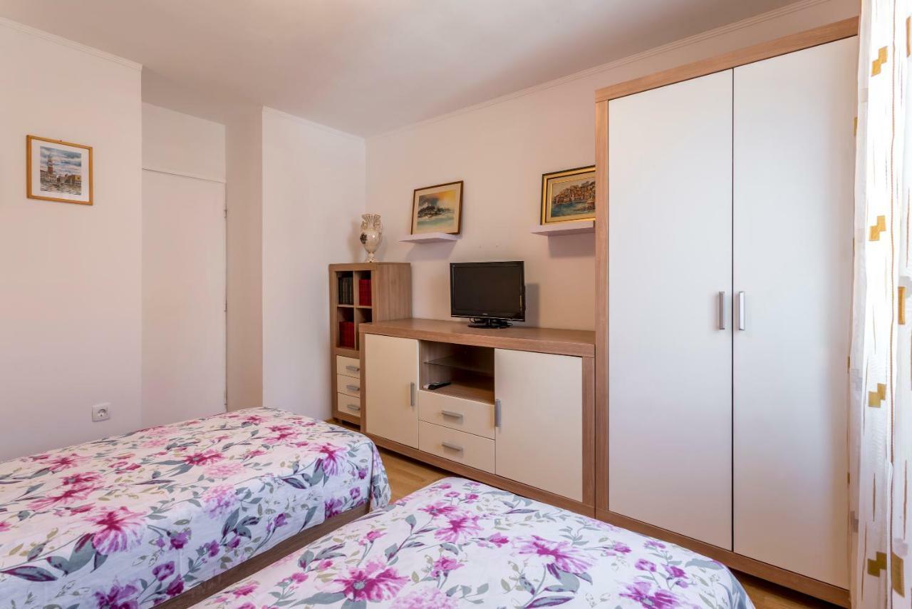 Modern Apartment Near The Beach And Center Of Split Ngoại thất bức ảnh