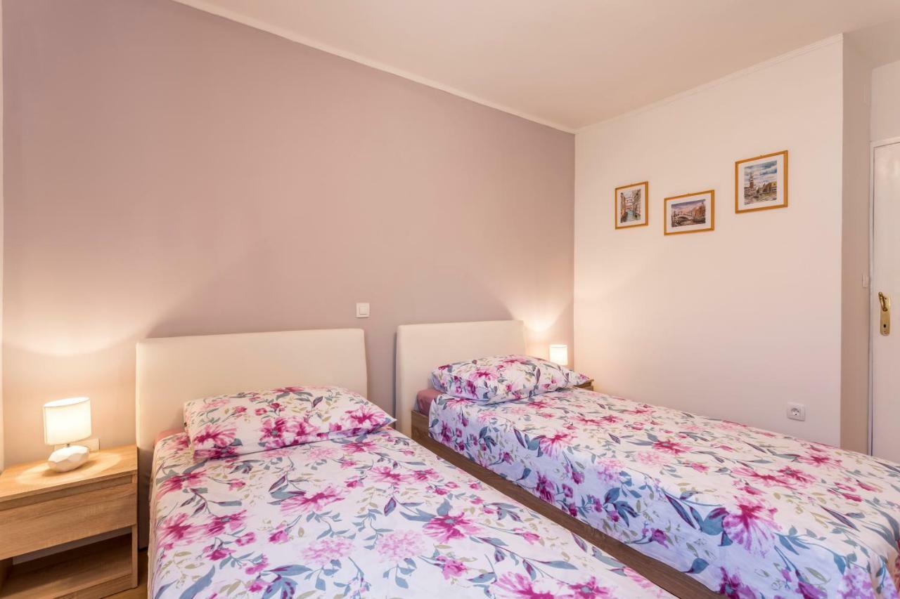 Modern Apartment Near The Beach And Center Of Split Ngoại thất bức ảnh